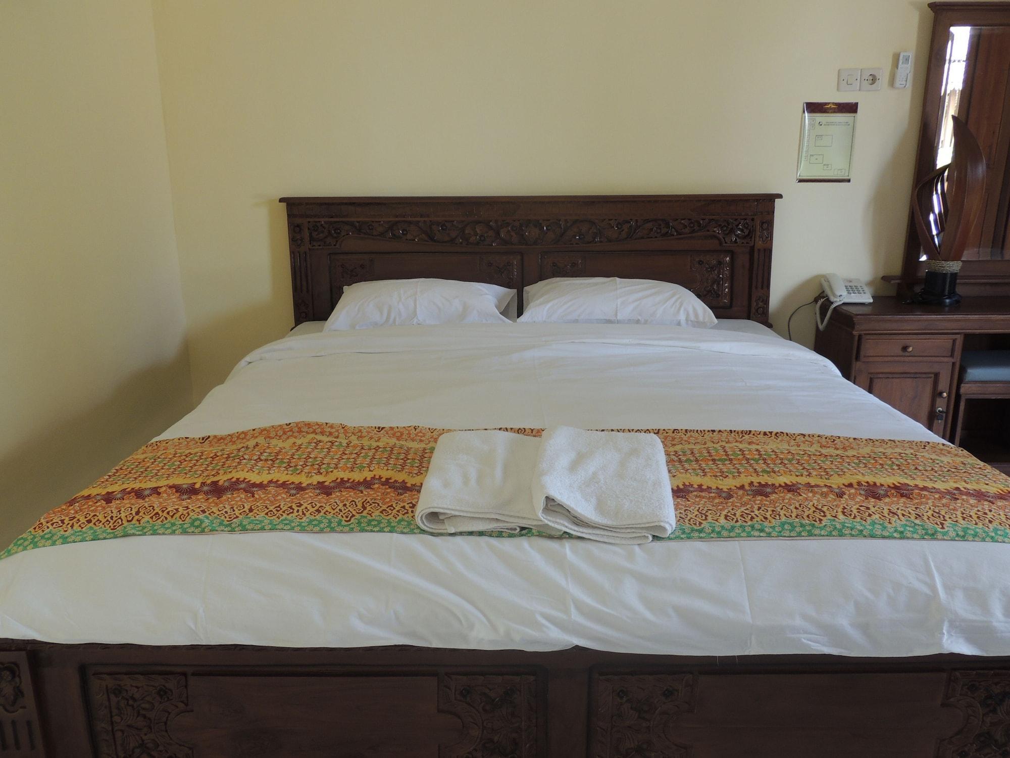 Balkondes Karanganyar Pottery Academy Hotel มาเกอลัง ภายนอก รูปภาพ