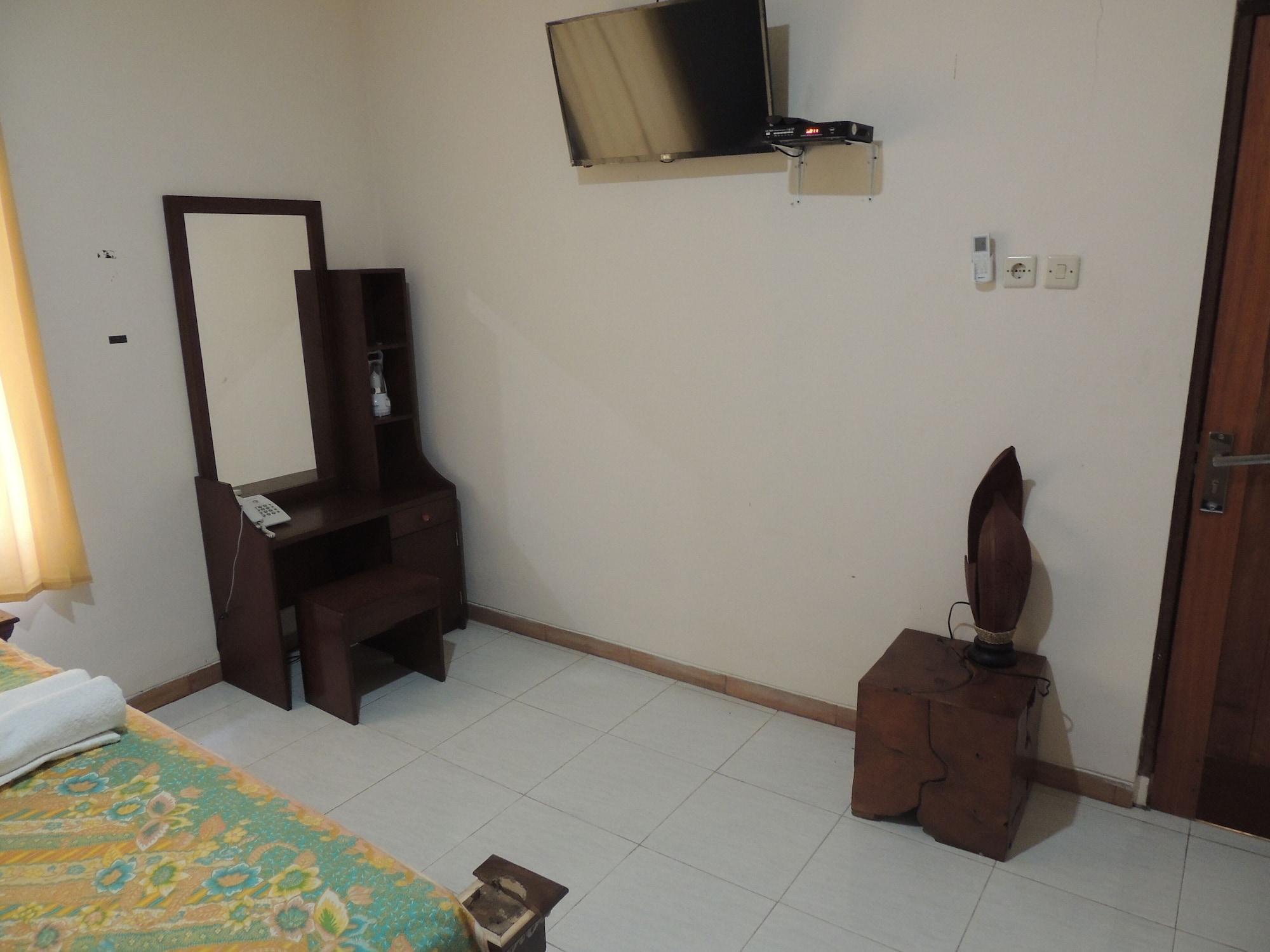 Balkondes Karanganyar Pottery Academy Hotel มาเกอลัง ภายนอก รูปภาพ