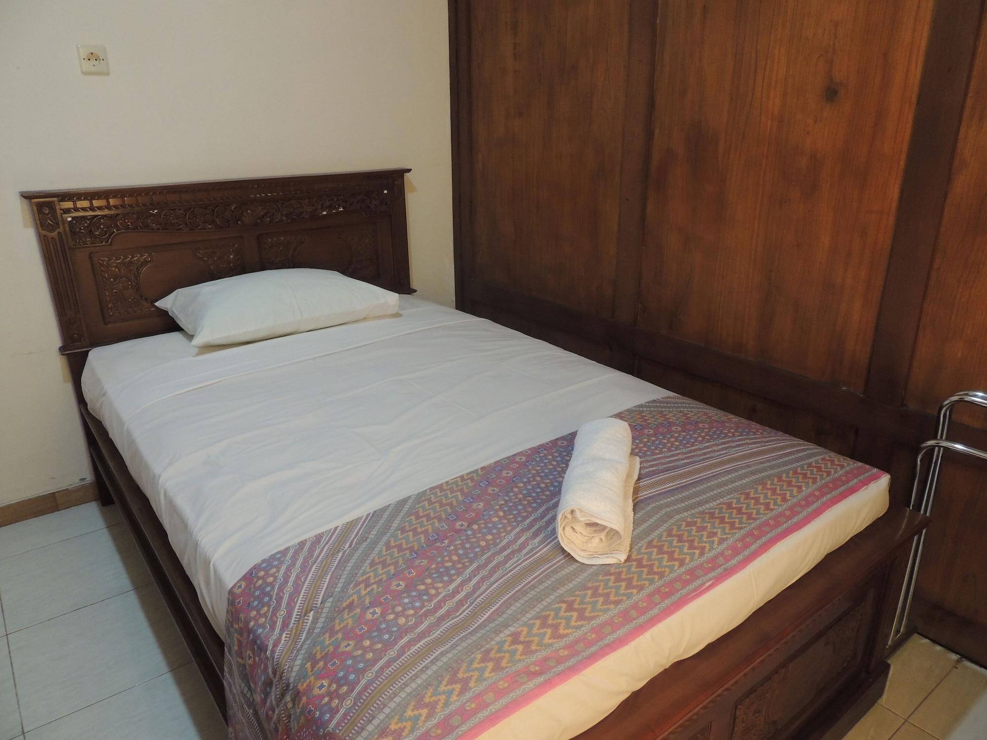 Balkondes Karanganyar Pottery Academy Hotel มาเกอลัง ภายนอก รูปภาพ